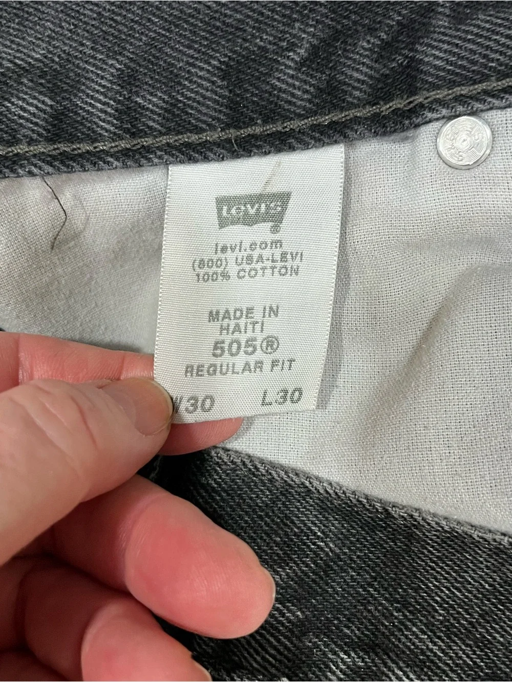 Vintage Y2K Levi's 505 Faded Black Denim Jeans Straight Leg 30x30 (2007)